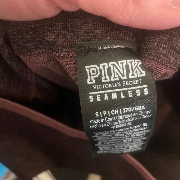 Pink Victoria's Secret Seamless Plum Leggings (5 clothing items for $15) - Picture 5 of 9